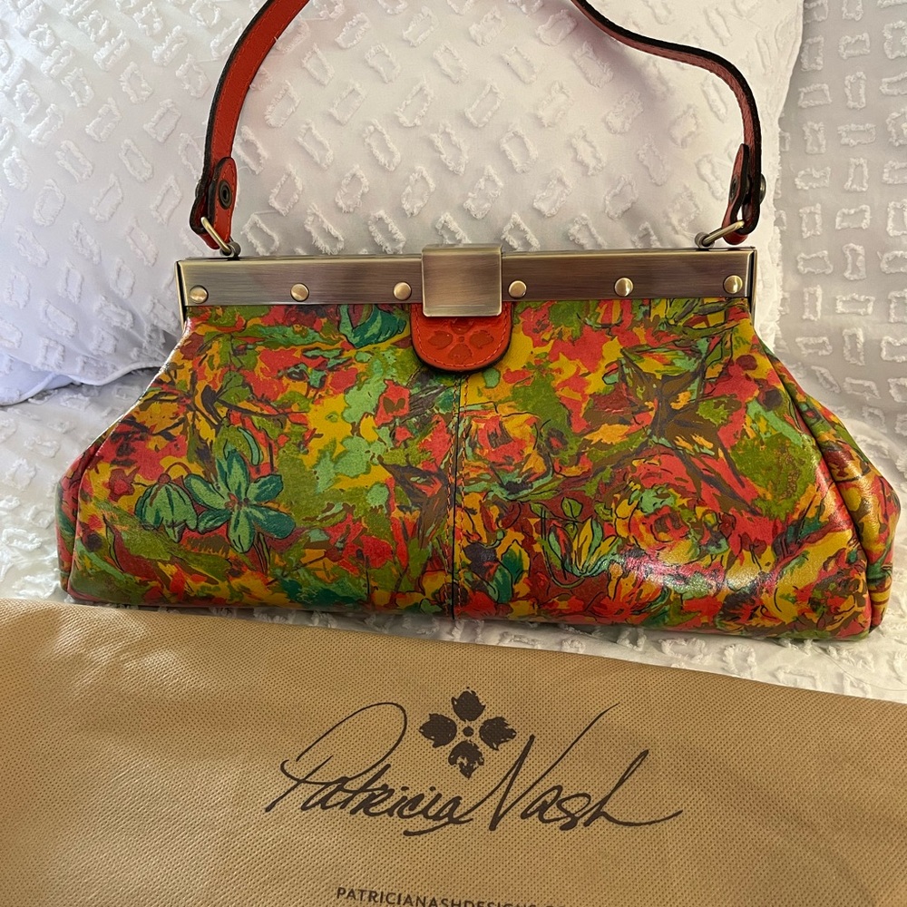 Patricia Nash handbag❗️❗️ - Picture 2 of 16